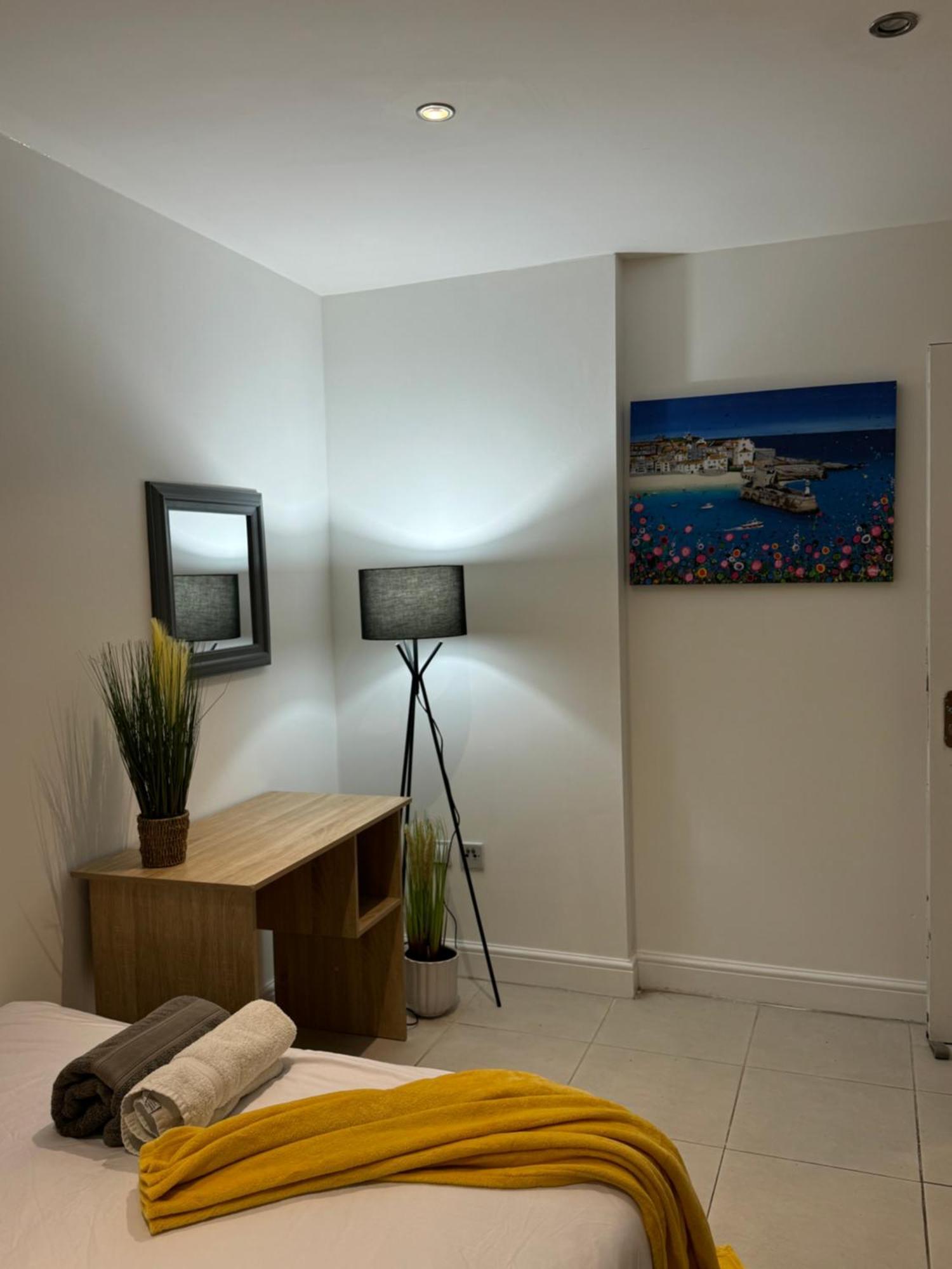 Cosy Luxurious Room In The Heart Of ลอนดอน ภายนอก รูปภาพ