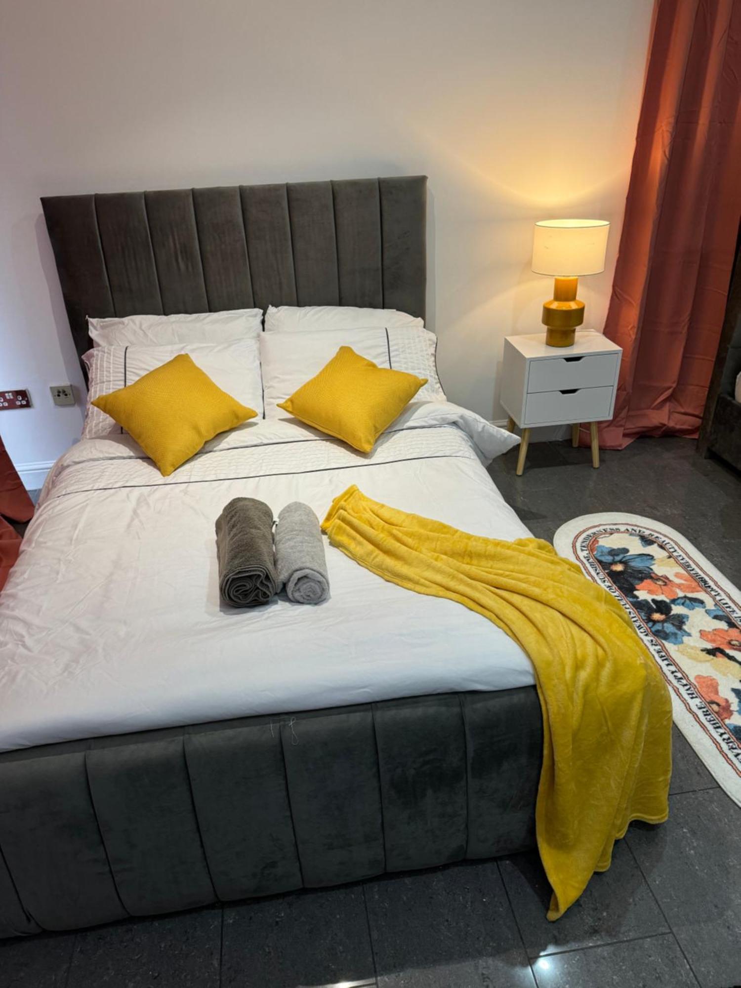 Cosy Luxurious Room In The Heart Of ลอนดอน ภายนอก รูปภาพ