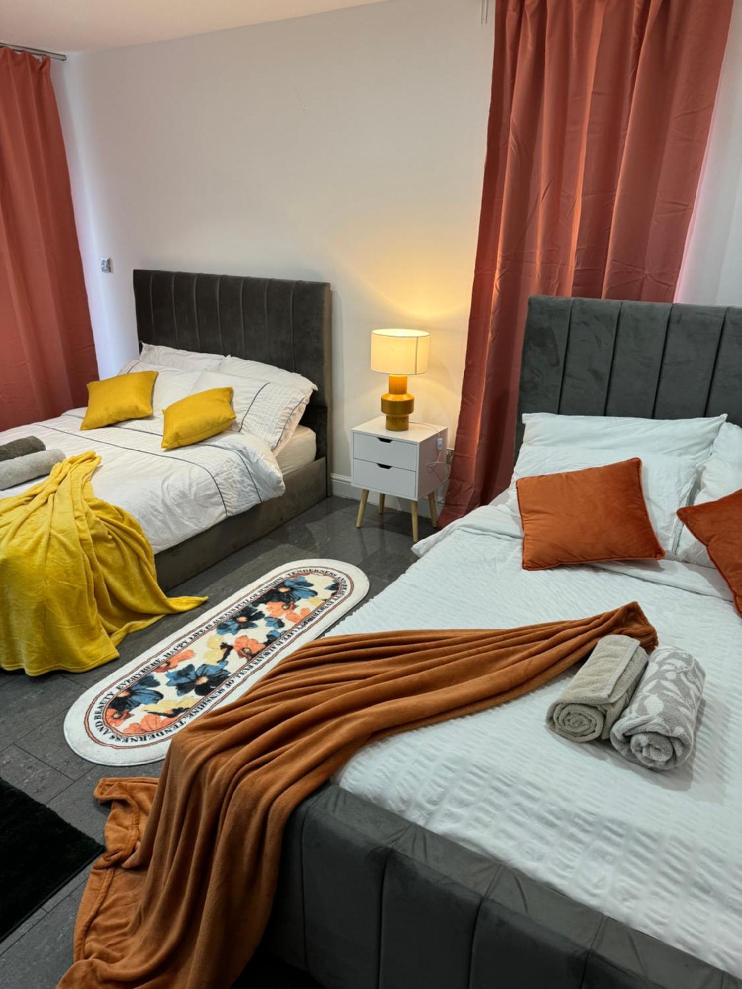 Cosy Luxurious Room In The Heart Of ลอนดอน ภายนอก รูปภาพ