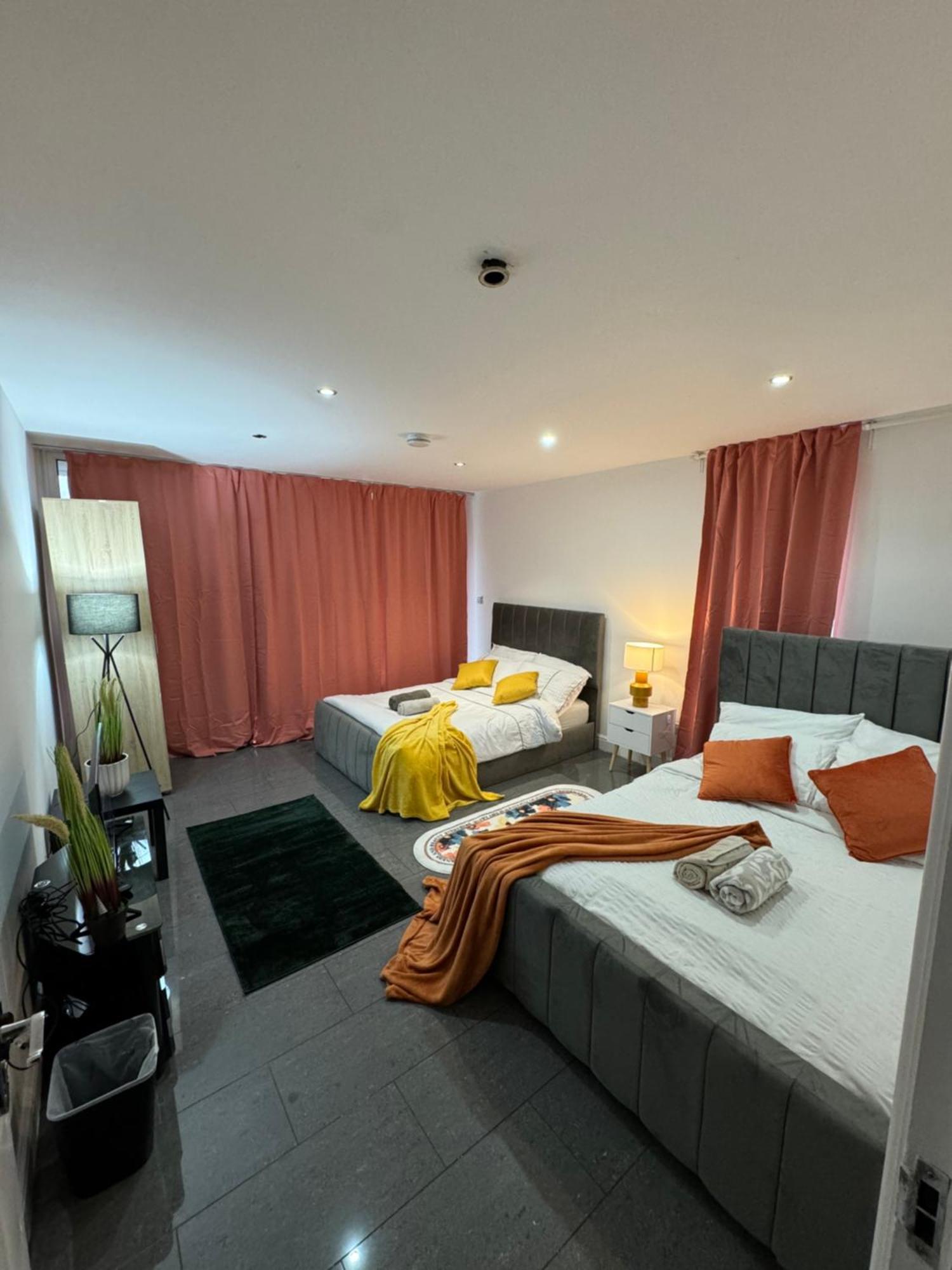 Cosy Luxurious Room In The Heart Of ลอนดอน ภายนอก รูปภาพ